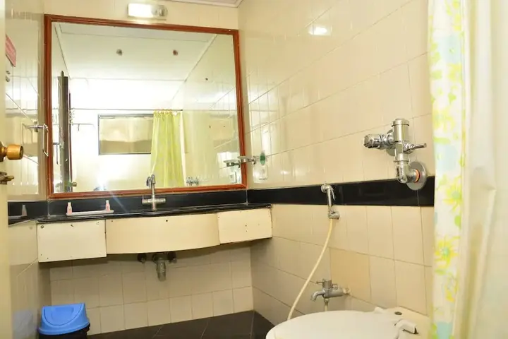 Ширди: Hotel Sai Sahavas