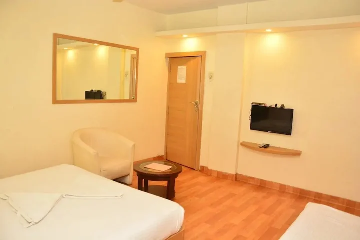 Ширди: Hotel Sai Sahavas