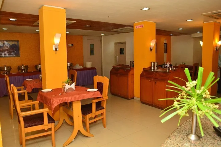 Ширди: Hotel Sai Sahavas