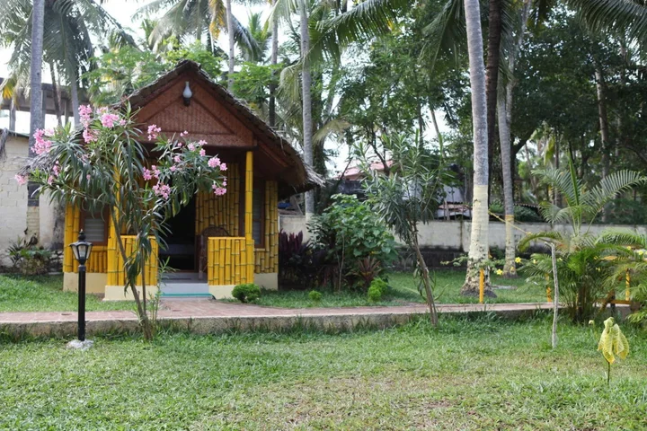 Варкала: Savithri Inn Bamboo Cottages & Resorts