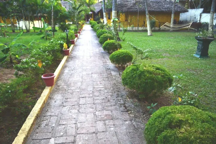 Варкала: Savithri Inn Bamboo Cottages & Resorts