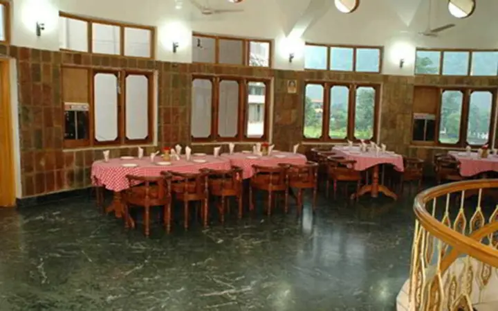 Ришикеш: Hotel Yog Tapovan