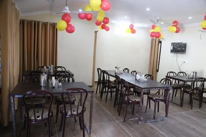 Ришикеш: Hotel Yog Tapovan