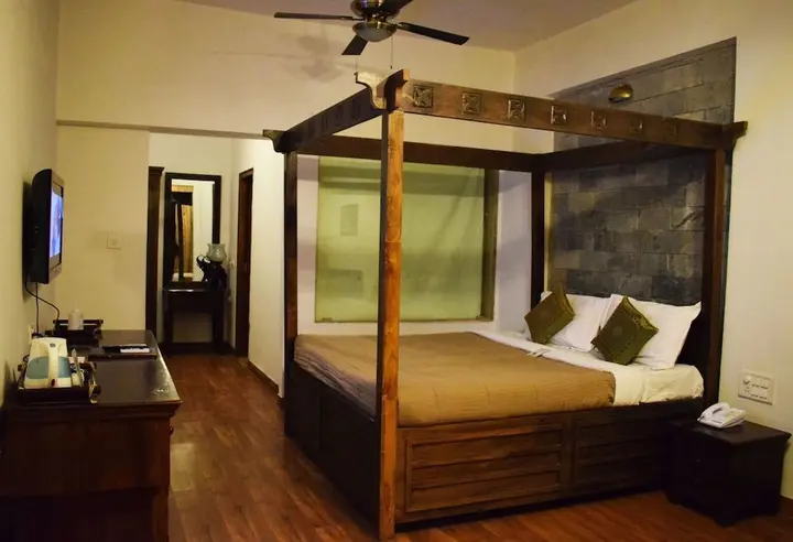Садри: Kumbhalgarh Forest Retreat
