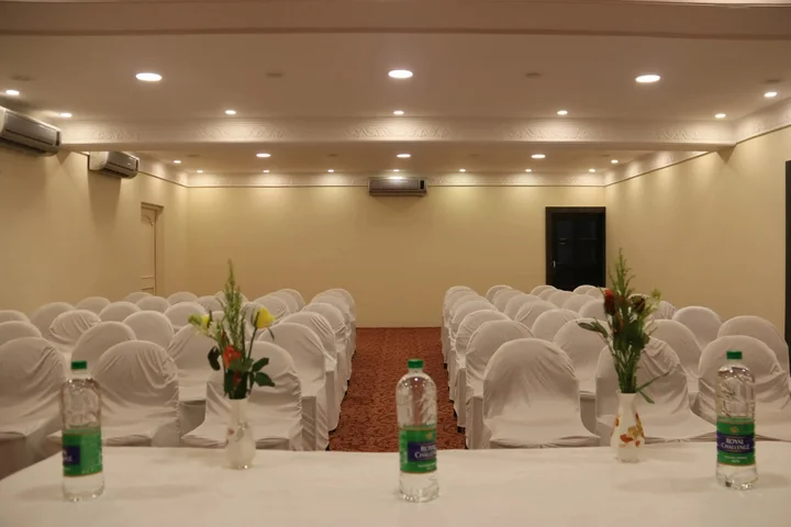 Бхубанешвар: Hotel Grand central