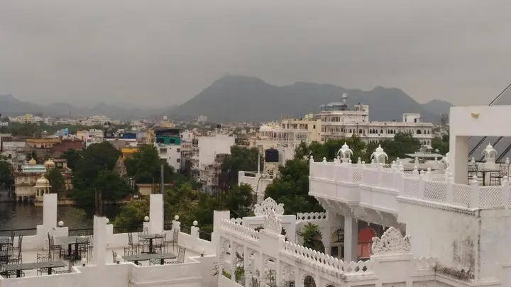 Hotel Ishwar Palace — фото 3