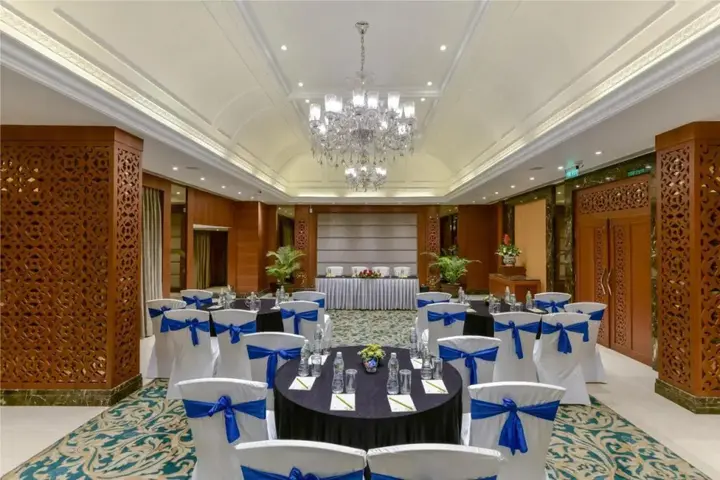 Ахмедабад: Lemon Tree Premier The Atrium, Ahmedabad