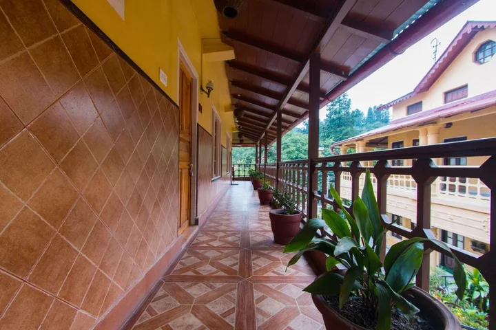 Наинитал: The Pavilion