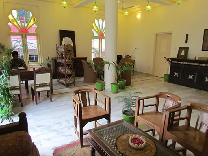 Удаипур: Hotel Pratap Bhawan