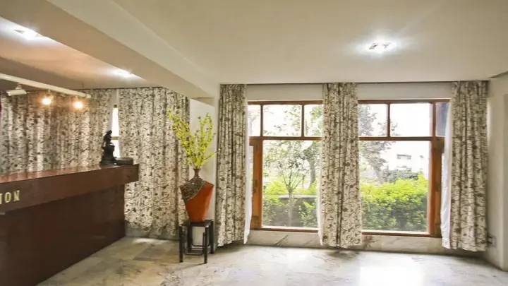 Шринагар: Hotel Imperial Lake View
