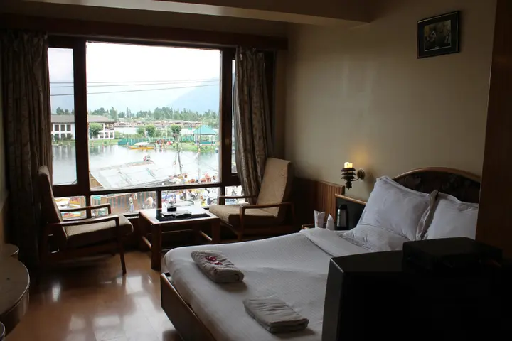 Шринагар: Hotel Imperial Lake View