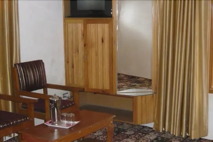 Шринагар: Hotel Akbar Inn