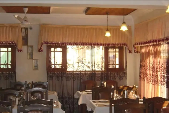 Шринагар: Hotel Akbar Inn