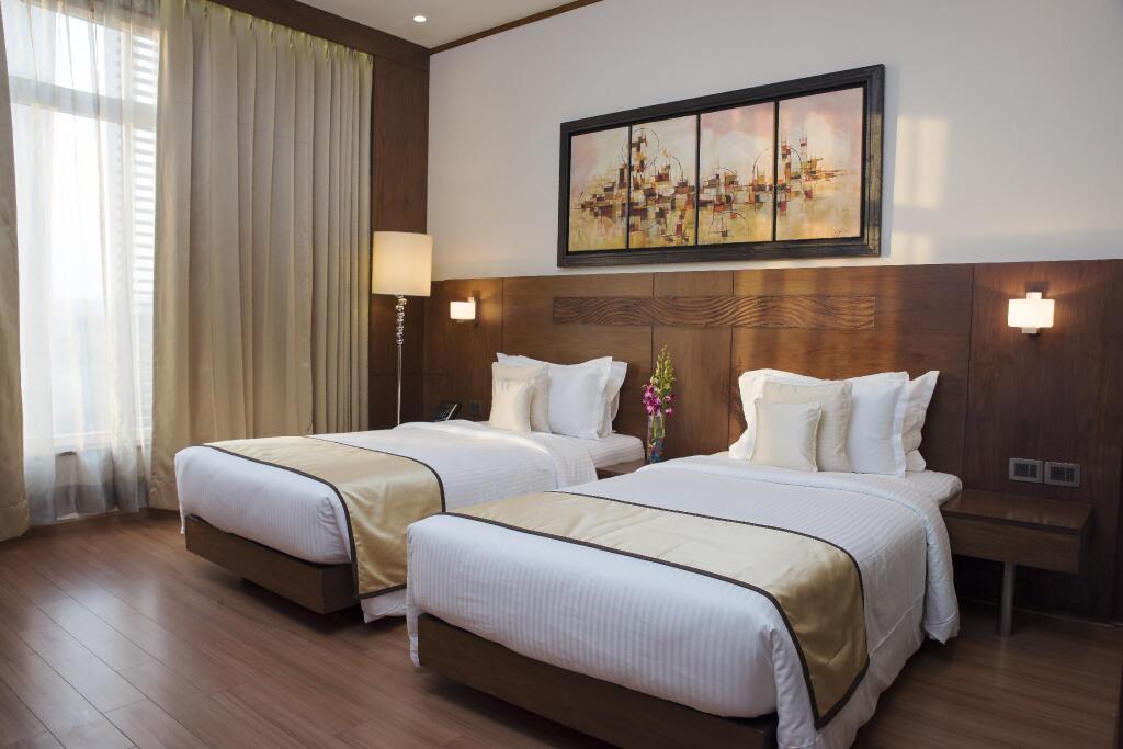 Колката: Monotel Luxury Business Hotel