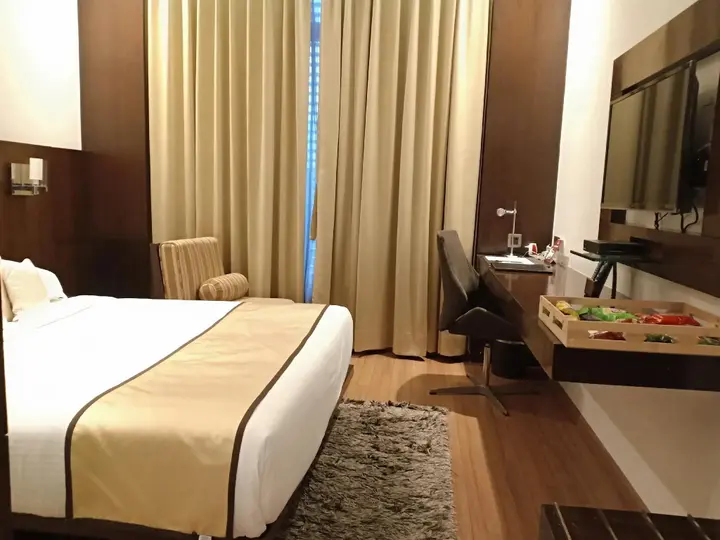 Колката: Monotel Luxury Business Hotel