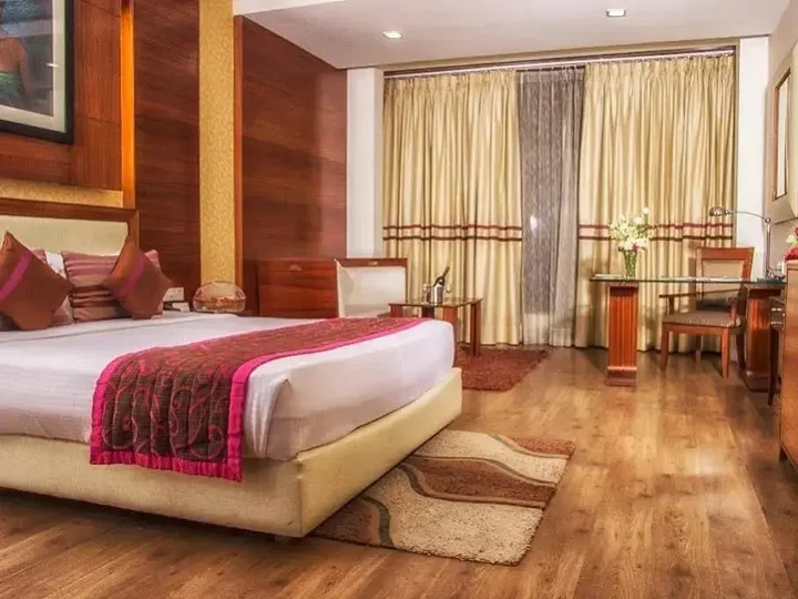 Дхарампур: Baba Resorts