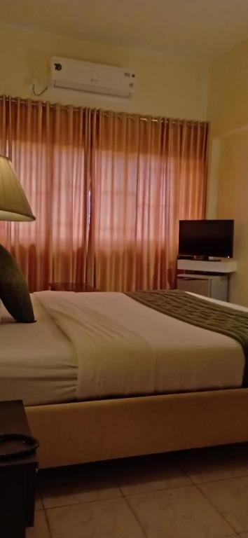 Мангалур: Hotel Poonja International