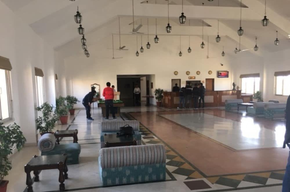 Шахджаханпур: Shiva Oasis Resort
