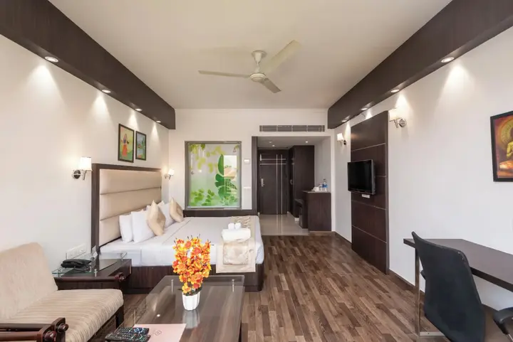Шахджаханпур: Shiva Oasis Resort