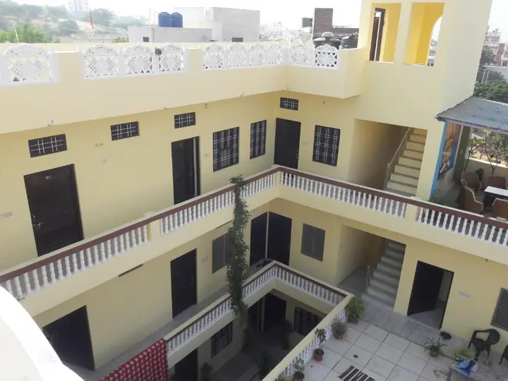 Пушкар: Keshav Palace