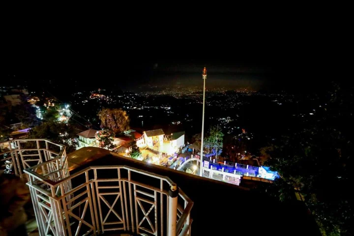 Массури: Amara Hill Queen Mussoorie