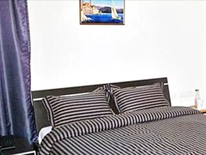 Бангалор: Serenity Inn