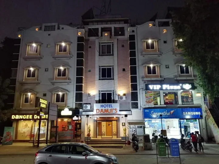 Ахмедабад: Hotel Damjis