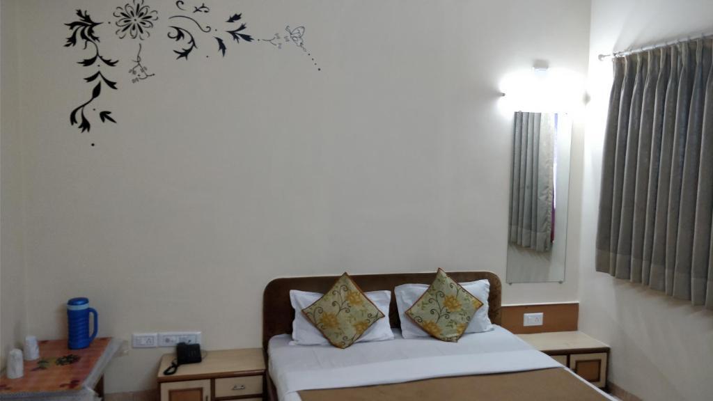 Ахмедабад: Hotel Damjis