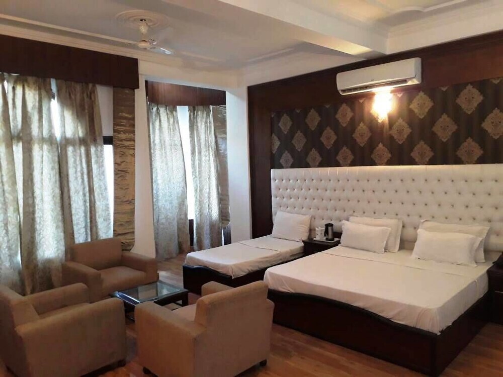 Кангра: Imperial Clarks Inn Dharmashala