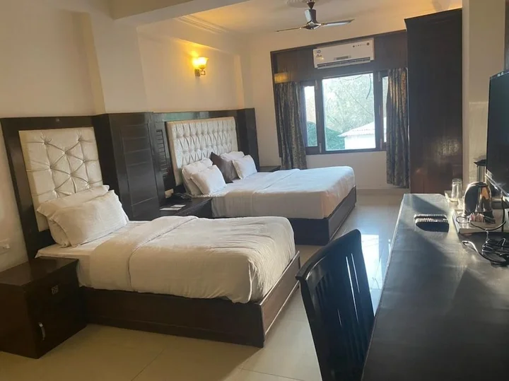 Кангра: Imperial Clarks Inn Dharmashala