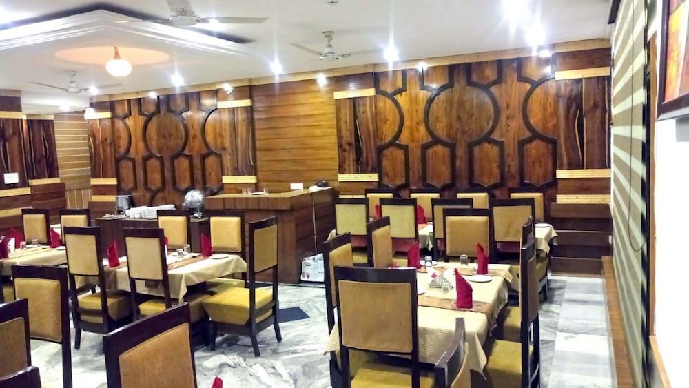 Кангра: Imperial Clarks Inn Dharmashala