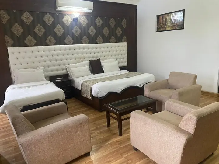 Кангра: Imperial Clarks Inn Dharmashala