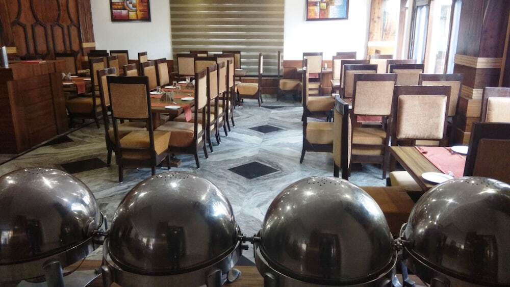 Кангра: Imperial Clarks Inn Dharmashala