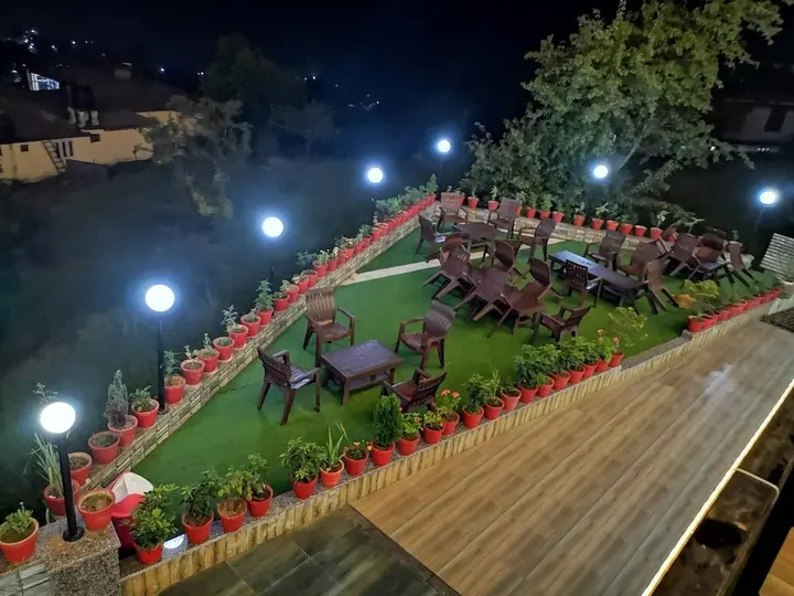Надди: Dal Lake Resort