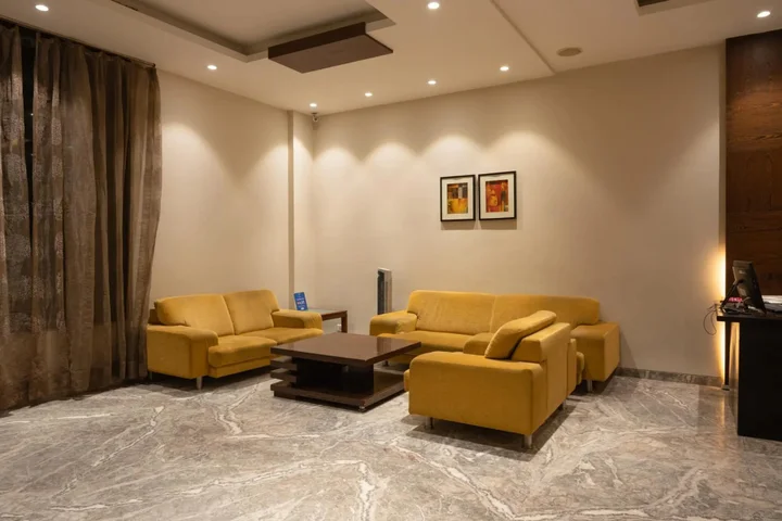 Ахмедабад: Treatotel