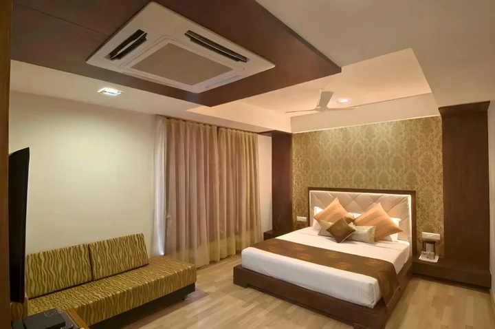 Ахмедабад: Treatotel