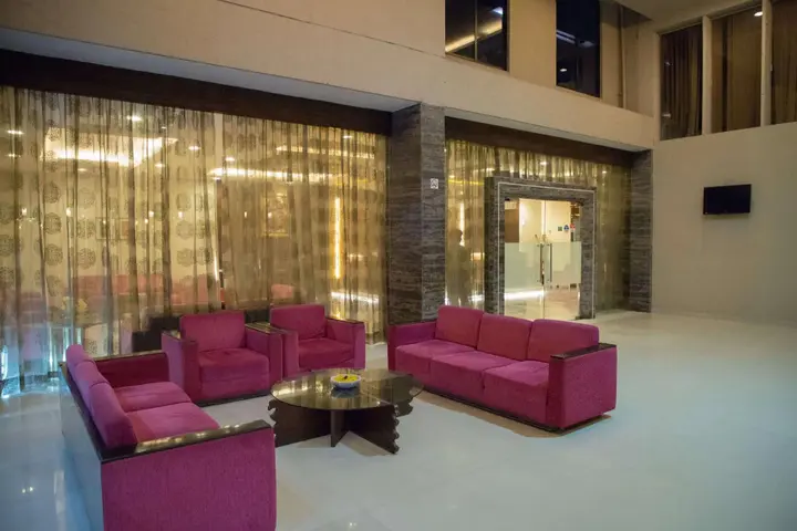 Ахмедабад: Treatotel