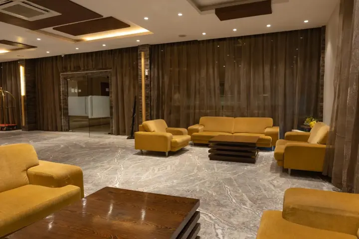 Ахмедабад: Treatotel