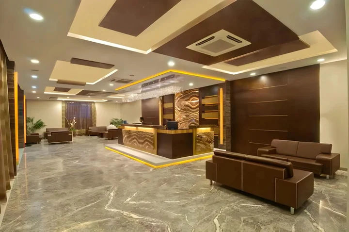 Ахмедабад: Treatotel