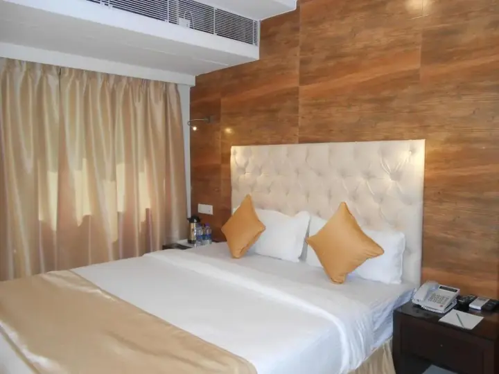 Колката: Hotel O2 Oxygen