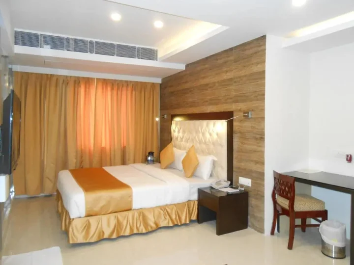 Колката: Hotel O2 Oxygen