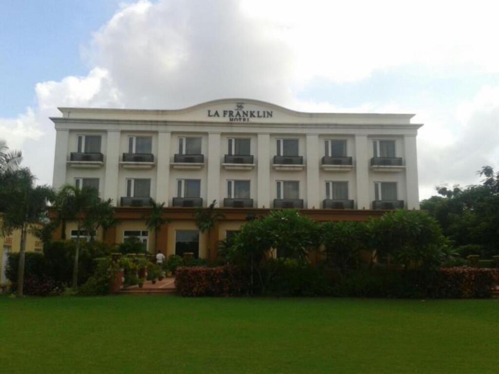 Бхубанешвар: La Franklin Hotel