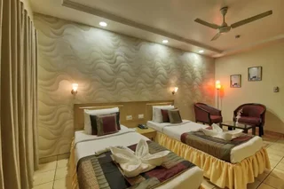 Гувахати: Vishwaratna Hotel