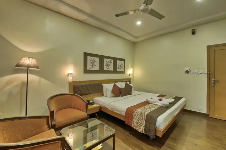 Гувахати: Vishwaratna Hotel