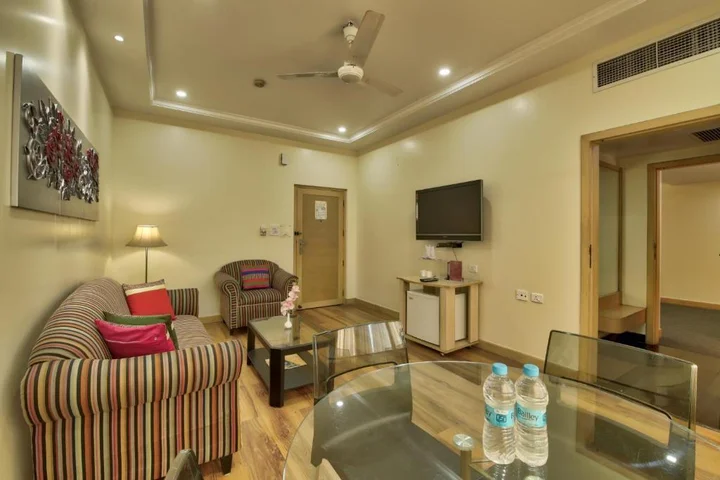 Гувахати: Vishwaratna Hotel