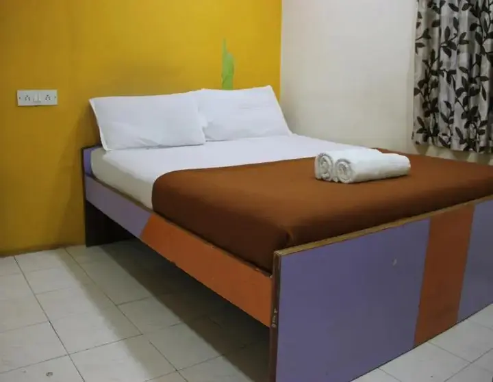 Мумбаи: OYO Rana Residency Near Western Express Highway Metro Station