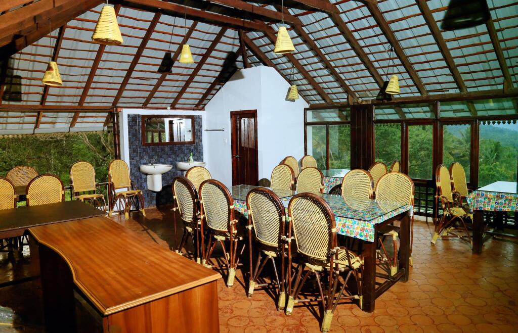 Рамаккалмеду: Punarjani Ayurvedic Resorts