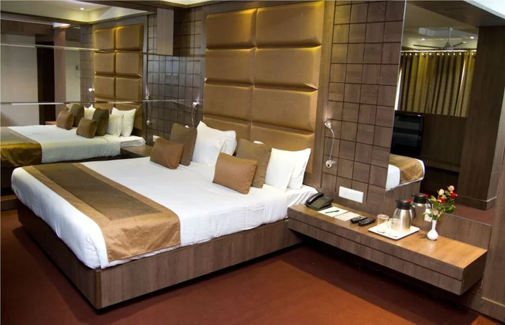 Нагпур: Hotel Centre Point