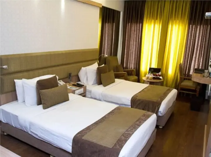 Нагпур: Hotel Centre Point