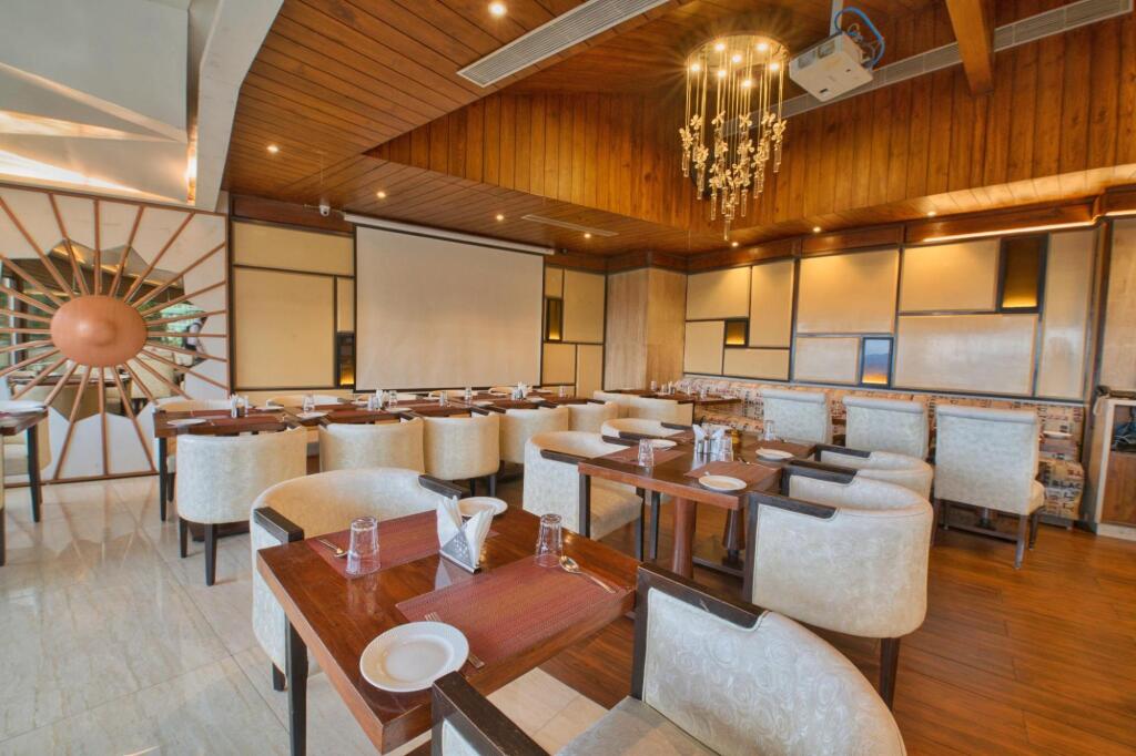 Шимла: The Cedar Grand - Hotel & Spa